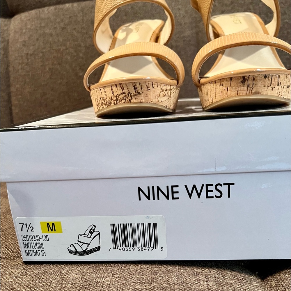 Nine West Cork Wedges - Picture 2 of 16